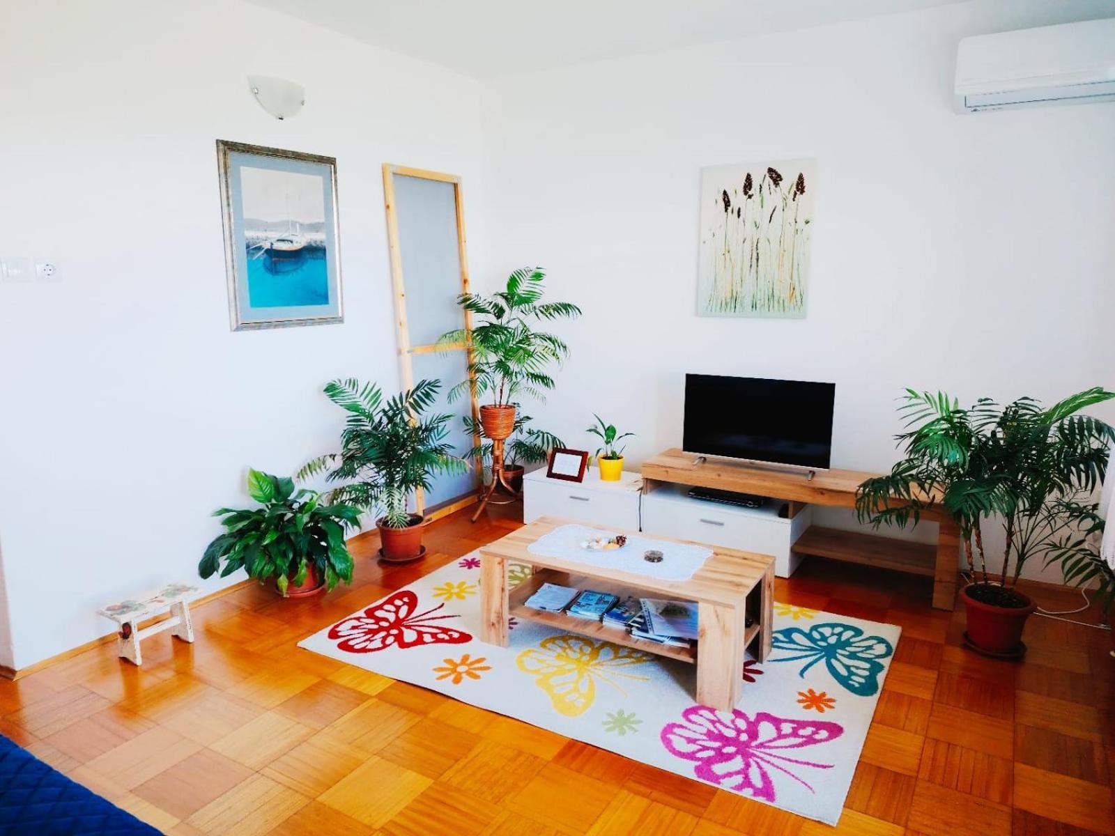 Forest Heritage Apartment Hreljin Buitenkant foto